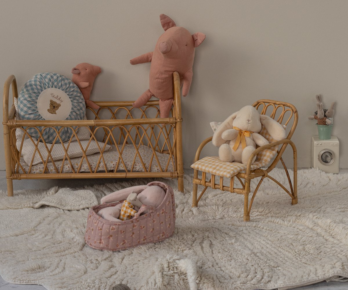 Maileg Carry Cot, Large - Rose *Due June*