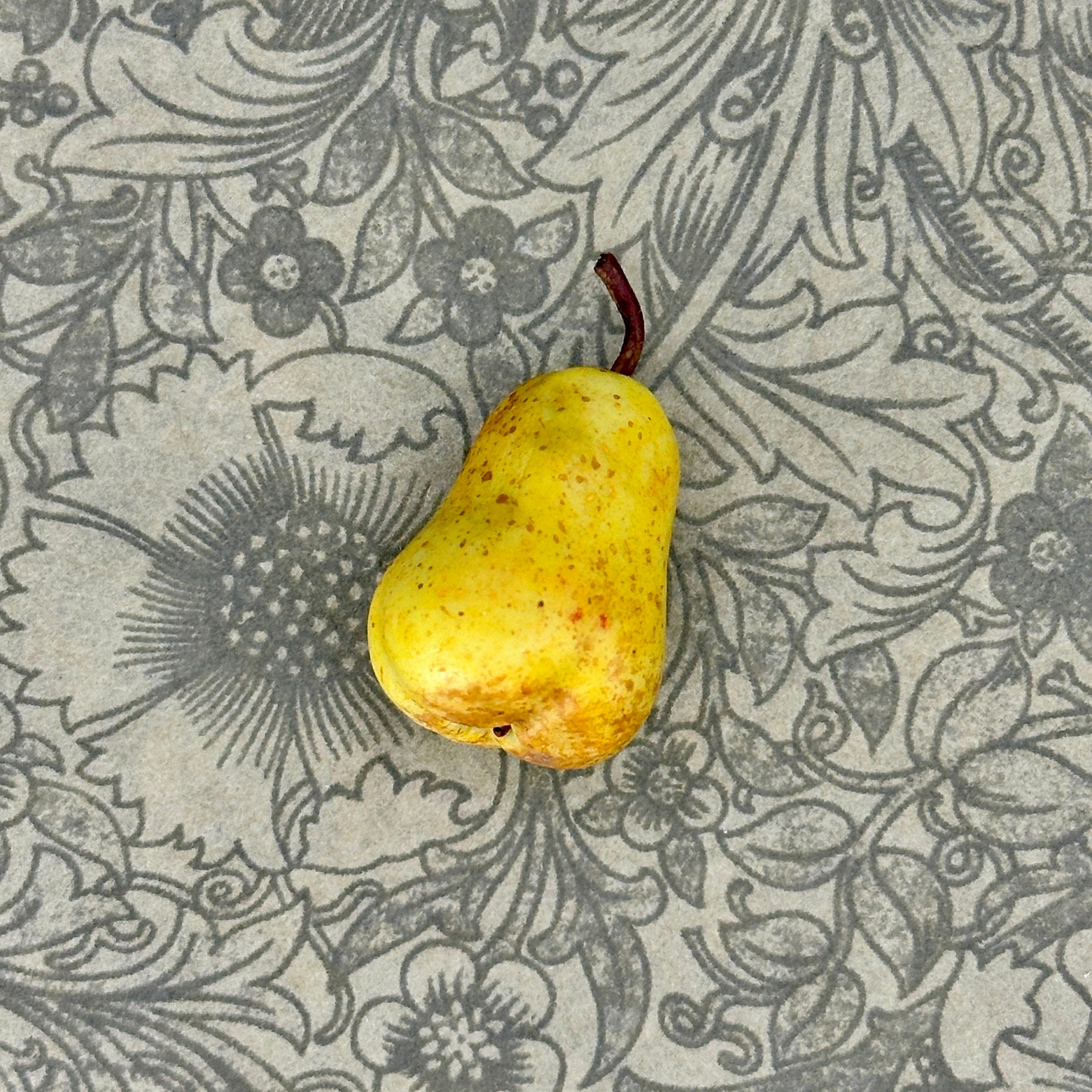 Single Pear by Ratatouille Miniatures *Pre-Order*