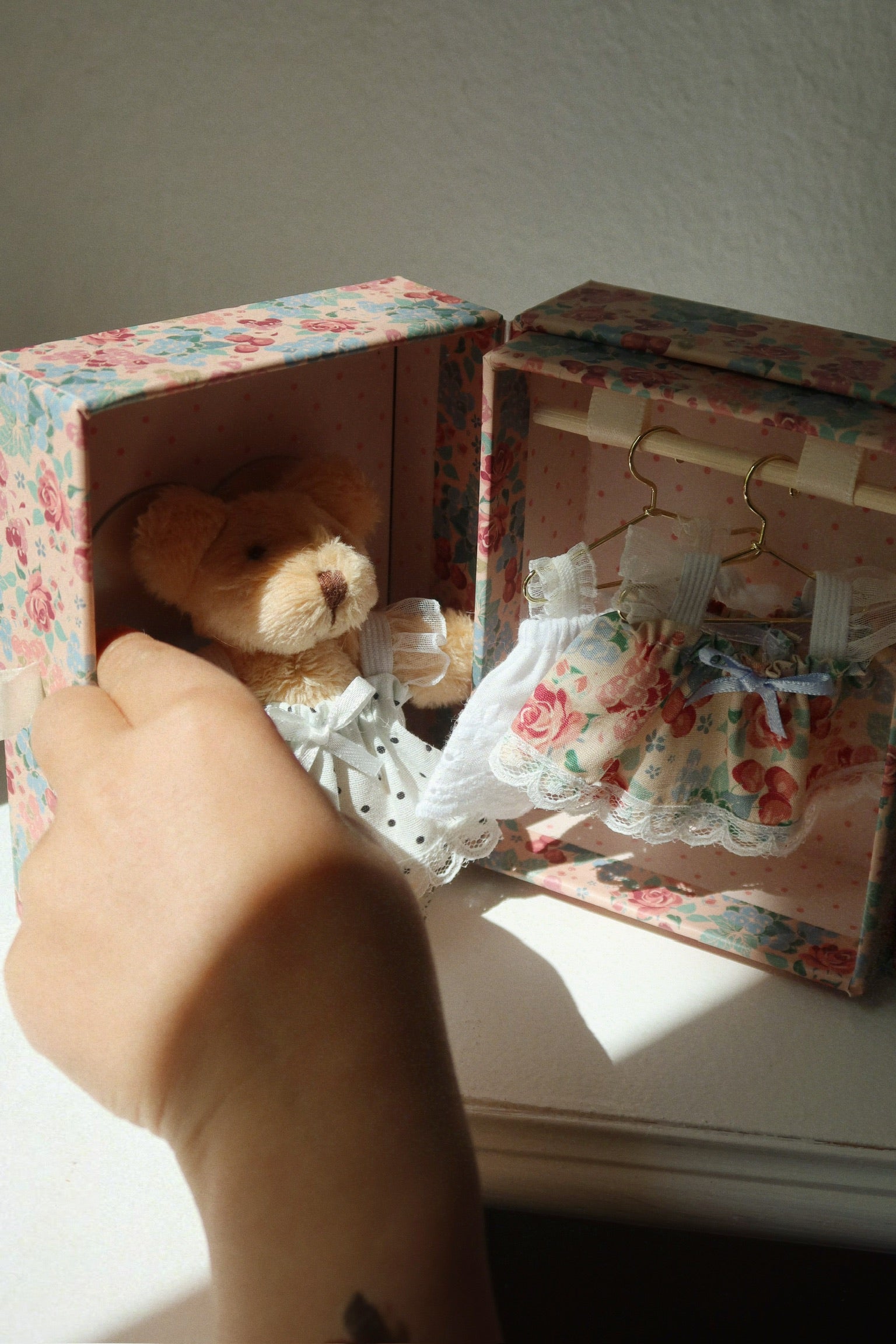 Konges Slojd Tiny Teddy Dress Up open box