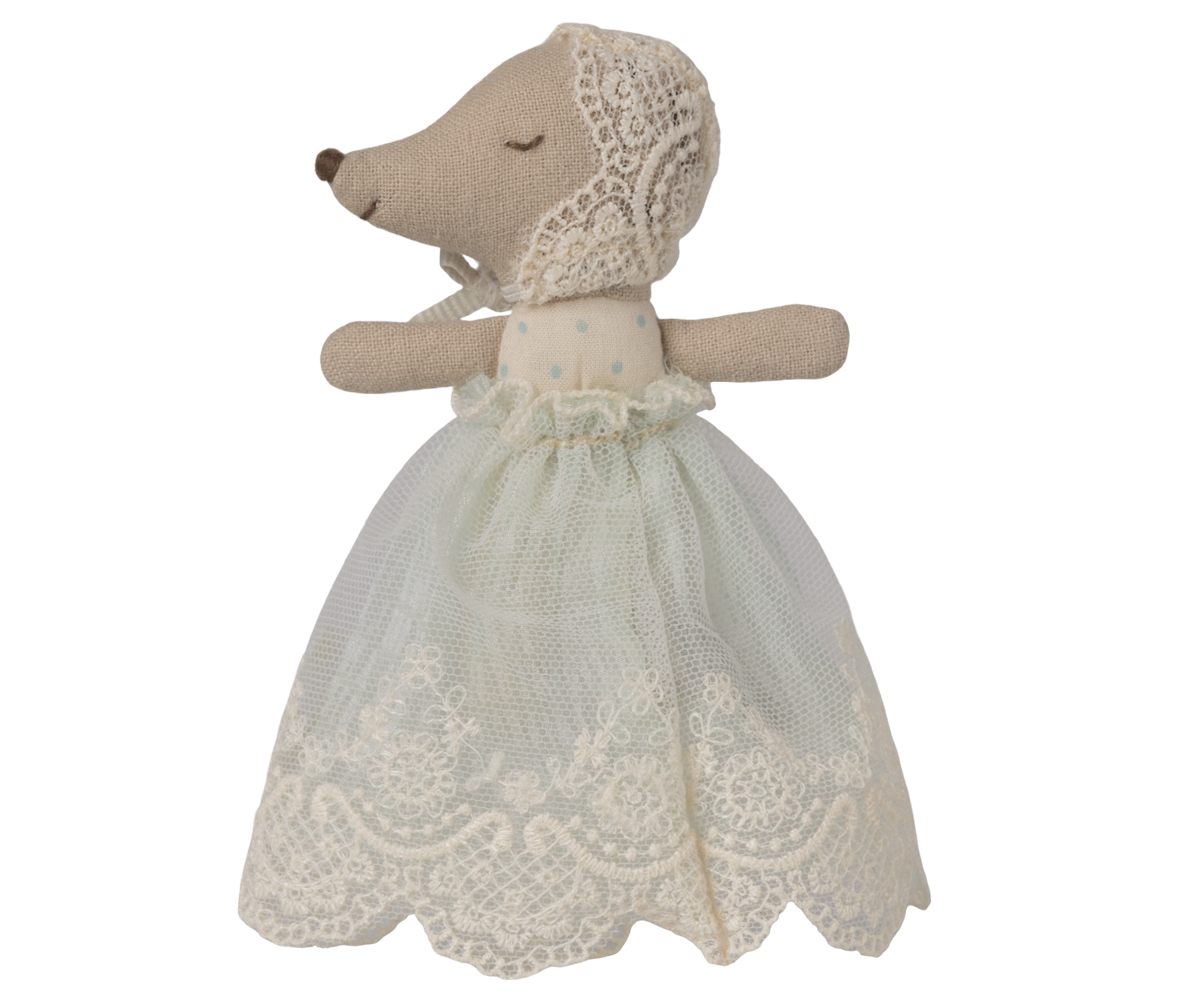Maileg Baby Mouse in Gown Mint asleep
