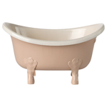 Maileg Bathtub Mouse Rose view
