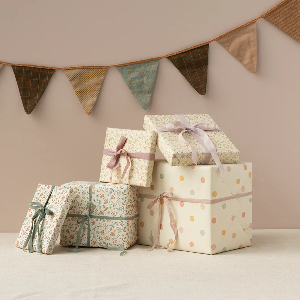 Maileg Gift Wrap Merle Gift boxes with decorative ribbons