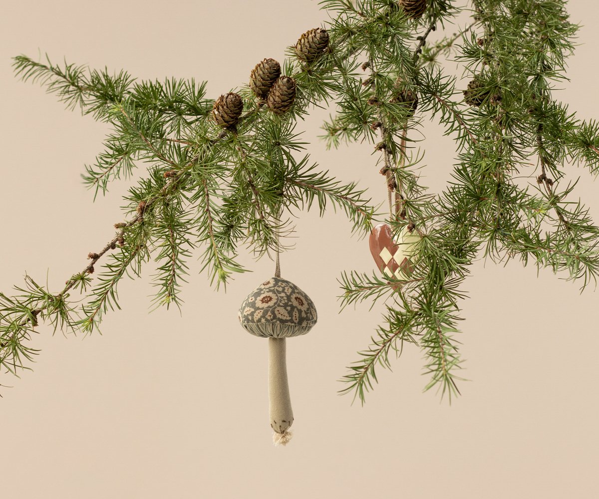 Maileg Mushroom Ornament - Winter Flower, Green